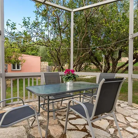 Aparthotel Artemis Vassilikos