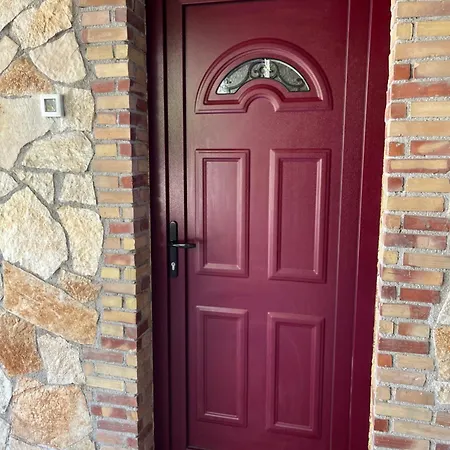 Ξενοδοχείο με διαμερίσματα Artemis Vassilikos