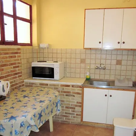 Aparthotel Artemis Vassilikos